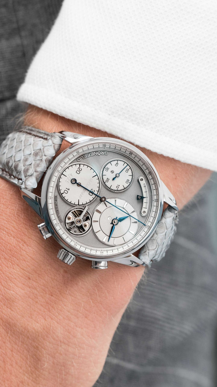 Grönefeld_Grönograaf_Stainless_Steel_4.jpg