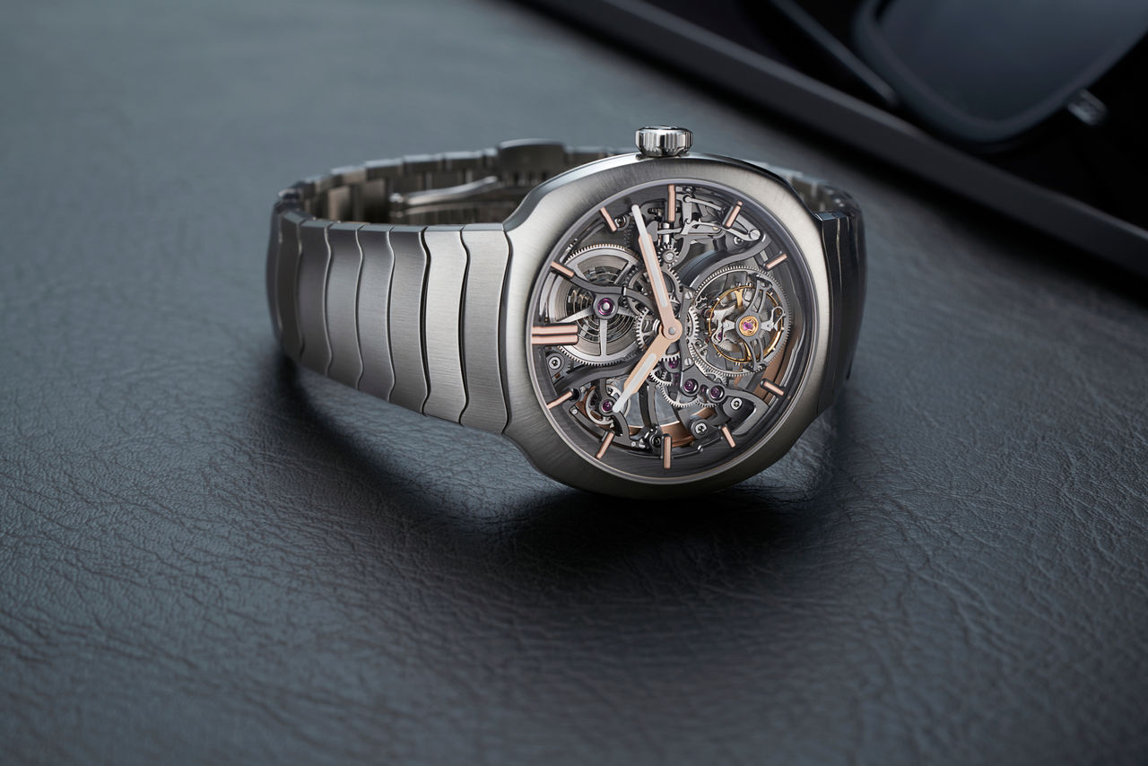 HMoser_6814-1200_Streamliner_Tourbillon_Skeleton__Lifestyle_Leather.jpg