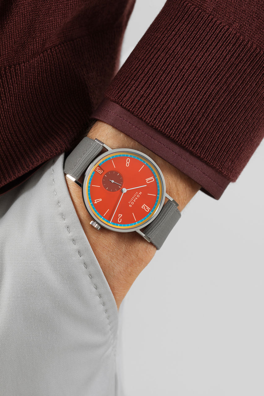 nomos_tangent-38-datum-sportbunt-main-06.jpg