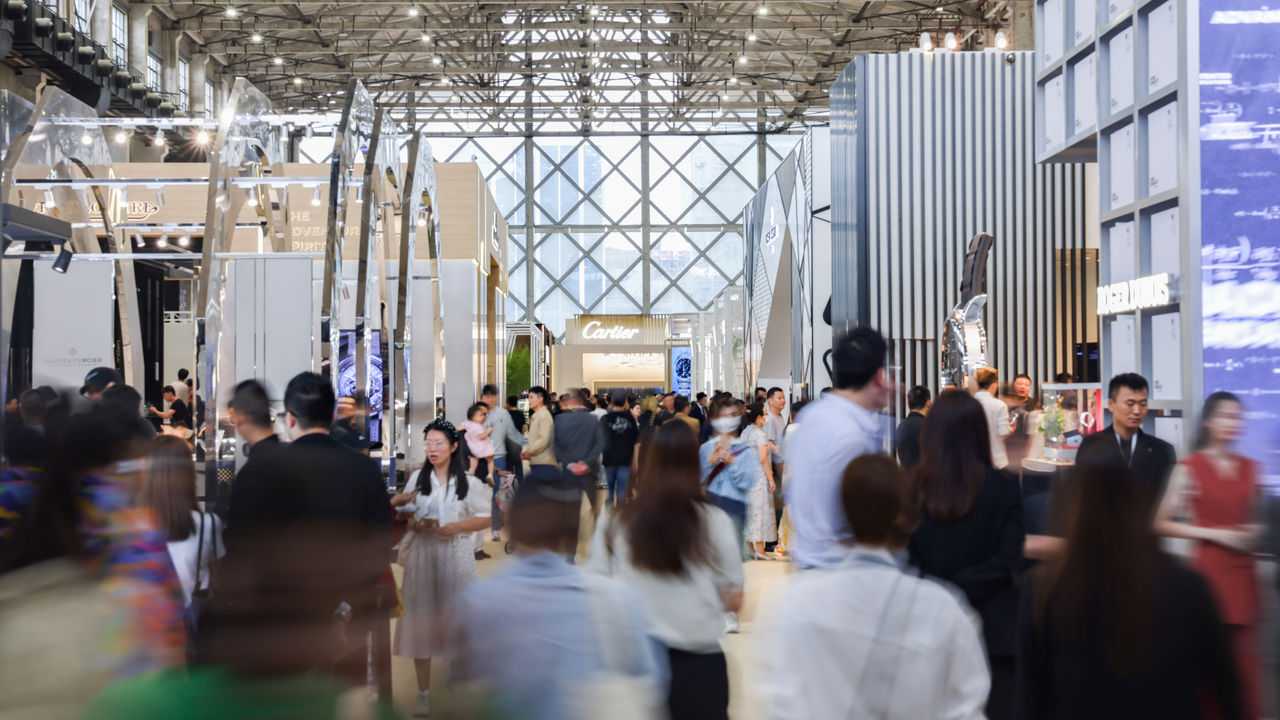 Panoramic View with Public Visitor Flow